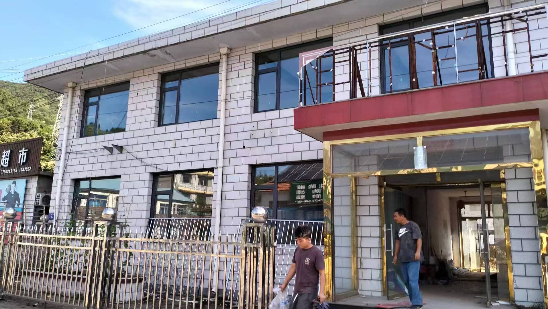 桲椤台二层旧楼门窗改造项目
